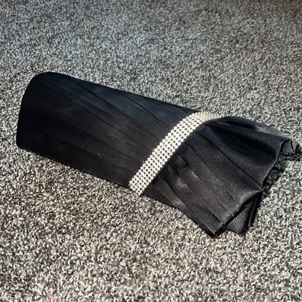 RSVP Elegant Clutch